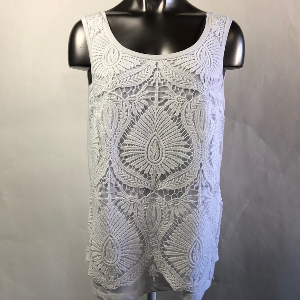 Women’s white crocheted lace tank 14/16